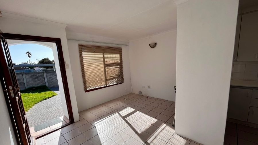 2 Bedroom Property for Sale in Sherwood Eastern Cape